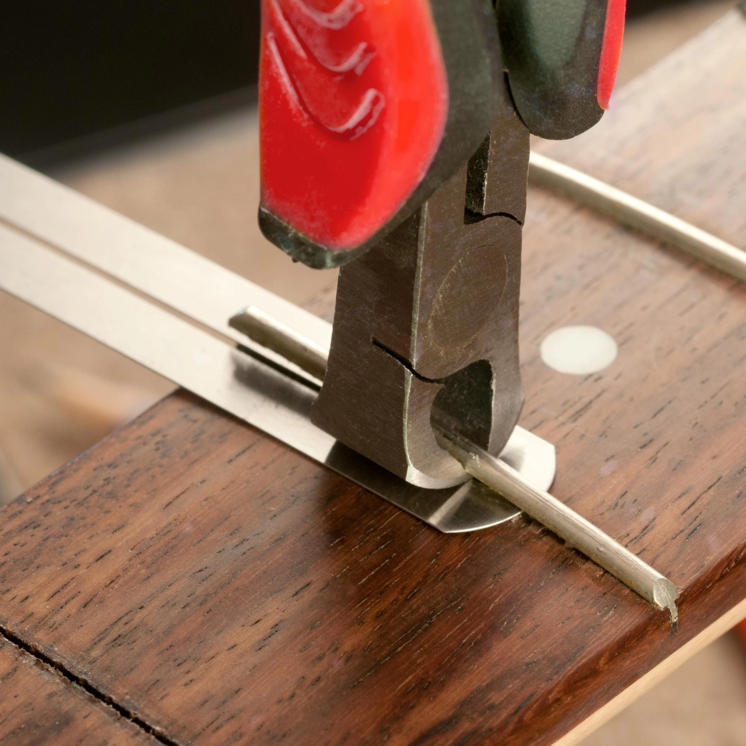 Chip Stoppers, Set Of 2 - StewMac - Image 2